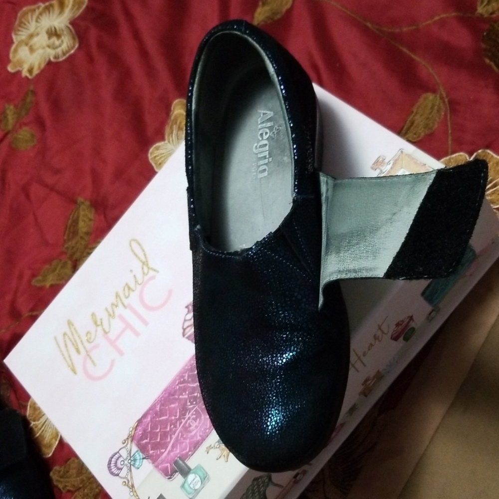 Shoe - Picture 5 of 5